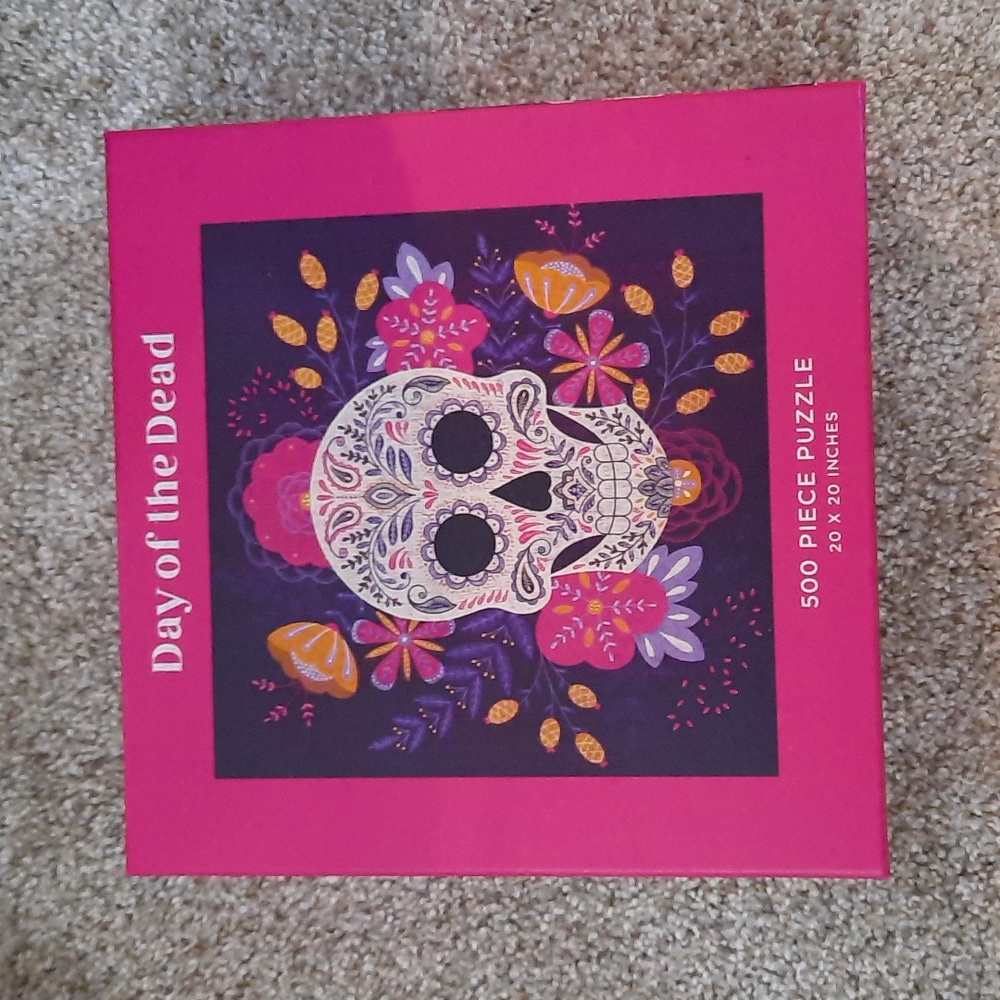 LIKE NEW.  Day of the Dead Puzzle